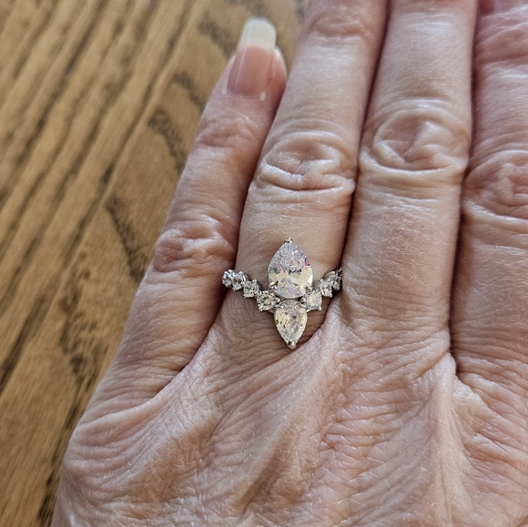 Bomb Party The Sterling Club Silver Cubic Zirconia Ring Size 7 - Picture 3 of 5